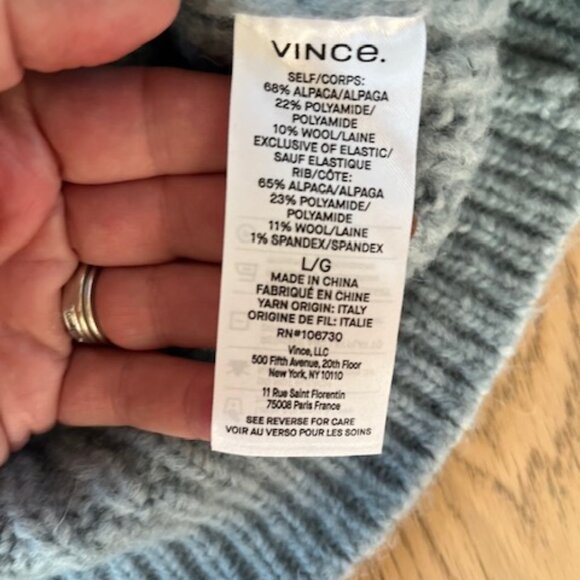 Woman's Vince chunky Alpaca Sweater - NWT - Blue - size Large - Picture 4 of 4